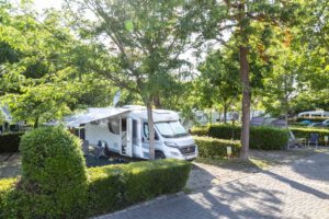 hu norcenni camper kampeerplaats